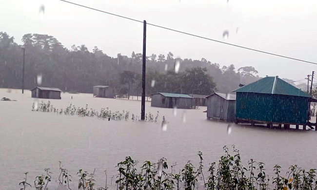 ভারতের সীমান্ত ঘেশা ৪টি উপজেলায় ফের বন্যায় নিম্নাঞ্চল প্লাবিত