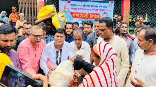 তাহিরপুরে বন্যায় ক্ষতিগ্রস্থদের মাঝে প্রধানমন্ত্রীর উপহার বিতরণ