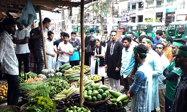 সিলেটে বাজার মনিটরিংয়ে শিক্ষার্থীরা-কমছে পণ্যের দাম