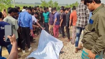 কুমিল্লায় ট্রেনের ধাক্কায় অটোরিকশাচালকসহ সাতজন নিহত