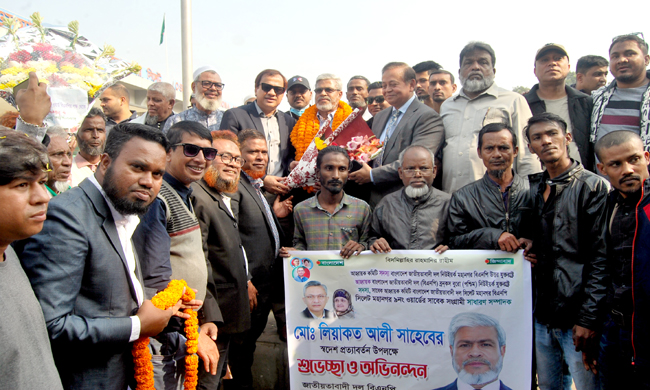 যুক্তরাষ্ট্রের বিএনপির আহবায়ক কমিটির সদস্য লিয়াকত আলীকে সিলেট বিমান বন্দরে সংবর্ধনা