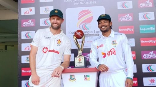 সিলেটে বাংলাদেশ-জিম্বাবুয়ে সিরিজের ট্রফি উন্মোচন