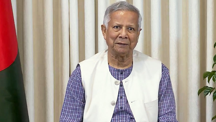 বন্যায় ক্ষতিগ্রস্তদের ঘর বিতরণ করলেন প্রধান উপদেষ্টা