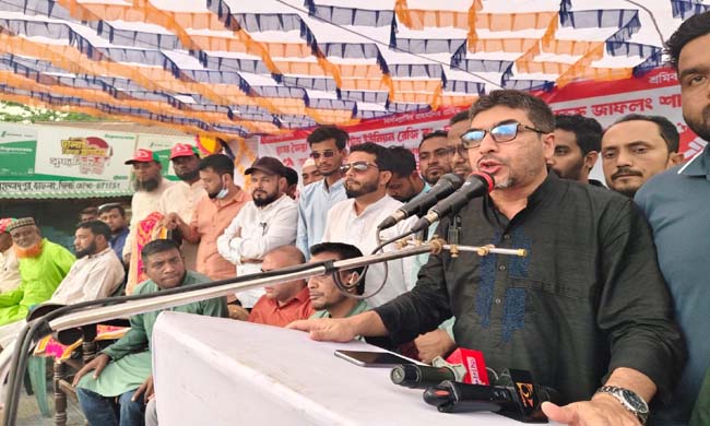 শ্রমিকরা দেশের সম্পদ তাদের কারণে দেশের অর্থনীতির চাকা সচল রয়েছে-মিফতাহ্ সিদ্দিকী