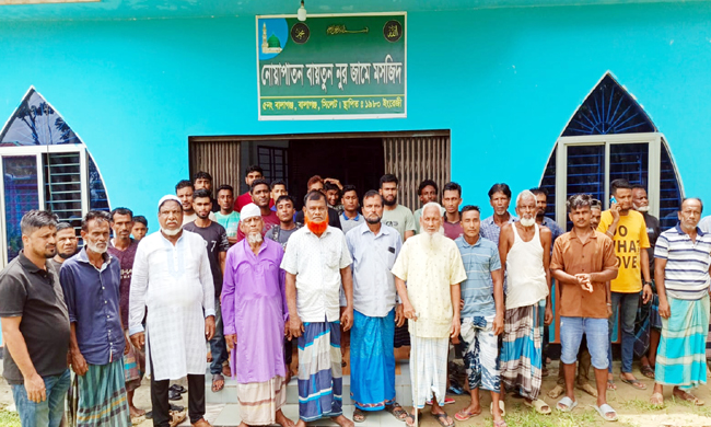 বালাগঞ্জে নোয়াপাতন বায়তুন নুর জামে মসজিদের ভূমি উদ্ধারের দাবীতে মানববন্ধন