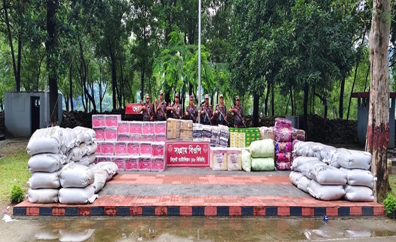 সিলেট সীমান্তে বিজিবির অভিযানে ২ কোটি ৬৫ লক্ষাধিক টাকার চোরাই পণ্য আটক