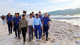 ২৬ লক্ষ ঘনফুট সাদা পাথর উদ্ধার, ১১ লক্ষ ঘনফুট প্রতিস্থাপন-জেলা প্রশাসক