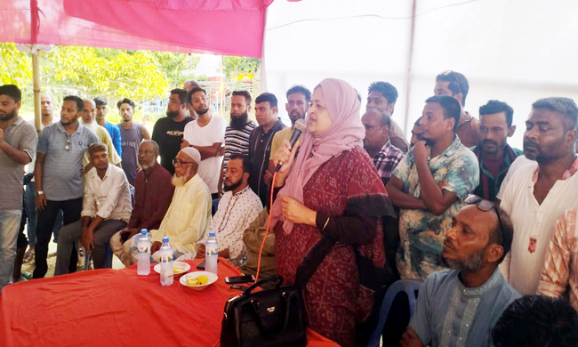 ওসমানীনগরে পূজা মন্ডপ পরির্দশন-বাংলাদেশে মাইনরিটি বলতে কিছু নেই : লুনা
