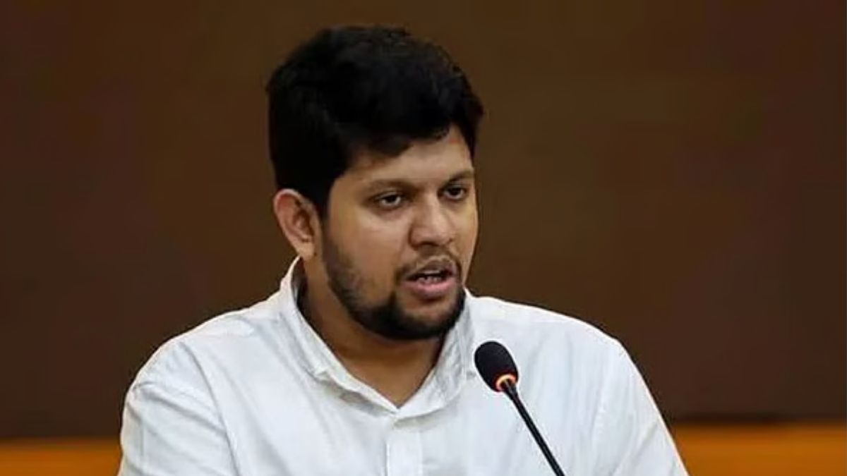 ভালো বেতন পেলে সাংবাদিকদের দালালি কমে যাবে : তথ্য উপদেষ্টা