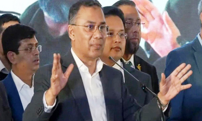 ২৫ তারিখ দেশে ফিরে যাচ্ছি, দয়া করে কেউ লন্ডন এয়ারপোর্টে যাবেন না: তারেক রহমান