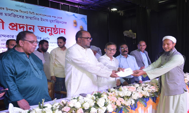 উন্নয়নমূলক কাজের তদারকিতে ইমামদের অংশগ্রহণ নিশ্চিত করা হবে: বাণিজ্যমন্ত্রী