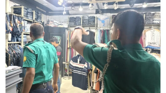 সন্ধ্যার পর দোকান খোলা : সিলেটে ৩১ ব্যবসায়ী আটক