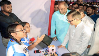 গবেষণায় ব্যর্থতা বলে কিছু নেই বিজ্ঞান ও প্রযুক্তি মেলায় শিক্ষার্থীদের উদ্দেশে-বাণিজ্য মন্ত্রী