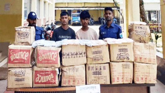 কোম্পানীগঞ্জে ভারতীয় পণ্যসহ আটক ২
