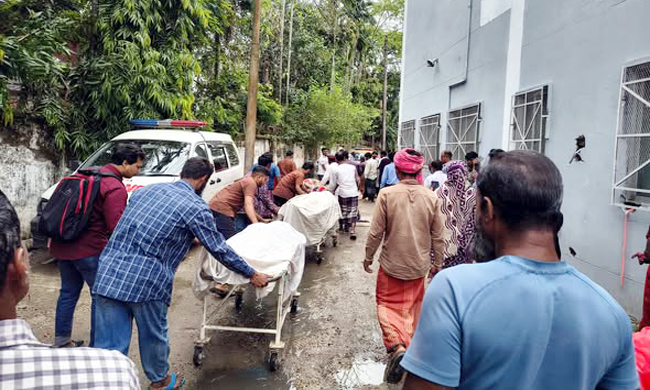 সিলেটের তেলিবাজারে ট্রাক-পিকআপ সংঘর্ষে নিহত ৮