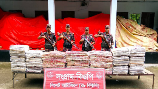 সিলেট সীমান্তে ৭২ লক্ষ টাকার পণ্য ধরলো বিজিবি