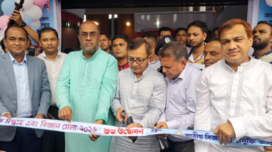 সিলেটে ৪৭তম বিভাগীয় বিজ্ঞান মেলার উদ্বোধন করেন-বাণিজ্যমন্ত্রী-: খন্দকার মুক্তাদির