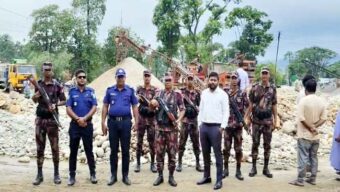 জাফলংয়ে প্রায় ৭ হাজার ঘনফুট পাথর জব্দ