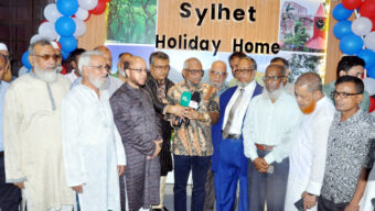 প্রবাসীদের সুরক্ষায় ও বিনিয়োগ সহজ করতে সরকার কাজ করে যাচ্ছে: মন্ত্রী আরিফুল হক চৌধুরী