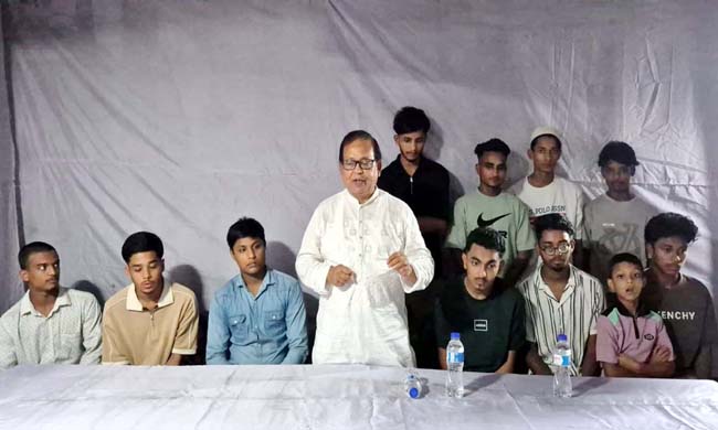 কল্লগ্রামে ‘শিক্ষার মান উন্নয়নে তরুণদের ভাবনা’ শীর্ষক আলোচনা সভায়-ইমদাদ হোসেন চৌধুরী