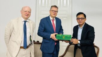 বাণিজ্যমন্ত্রীর সঙ্গে জার্মানির এশিয়া ও প্যাসিফিক বিষয়ক মহাপরিচালকের বৈঠক