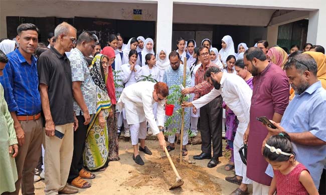 ভবিষ্যৎ প্রজন্মের জন্য সবুজ ক্যাম্পাস গড়তে হবে: কয়েস লোদী
