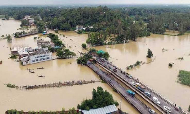 টানা বৃষ্টি, বন্যা ও পাহাড়ধসে মৃত বেড়ে ৫১