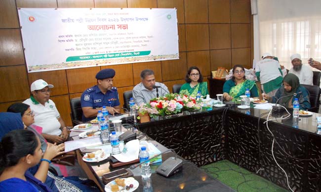 উন্নত ও সমৃদ্ধ বাংলাদেশ গড়তে পল্লীর উন্নয়নের কোনো বিকল্প নেই-সিলেটের বিভাগীয় কমিশনার