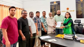 সিলেটে সাংবাদিক তুরাব হত্যার দ্রুত বিচারের দাবিতে জেলা প্রশাসককে স্মারকলিপি প্রদান
