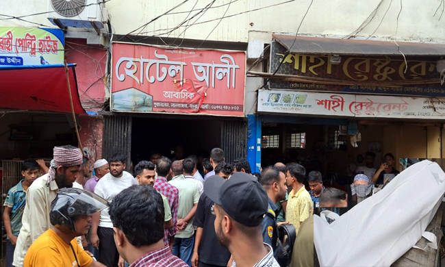 সিলেটে হোটেল থেকে ব্যবসায়ীর মরদেহ উদ্ধার করেছে পুলিশ