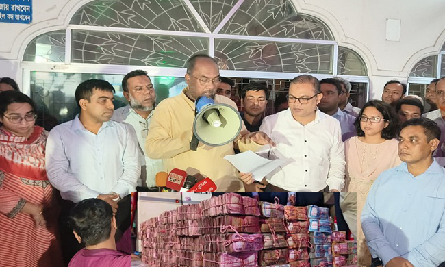 শাহজালাল মাজারে এবার প্রায় ৭১ লাখ টাকাসহ মিলল আরও ১৯ দেশের মুদ্রা, বিপুল সোনা-রুপা
