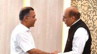 প্রধানমন্ত্রীর সঙ্গে ভারতীয় হাইকমিশনারের সাক্ষাৎ