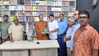 বই মানুষকে শুধু জ্ঞানী নয়, মানবিকও করে তোলে: বিচারপতি খিজির আহমেদ চৌধুরী