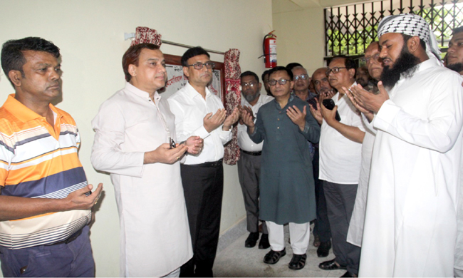 রসময় মেমোরিয়াল উচ্চ বিদ্যালয়ের নতুন ভবনের উদ্বোধন করলেন মন্ত্রী মুক্তাদির