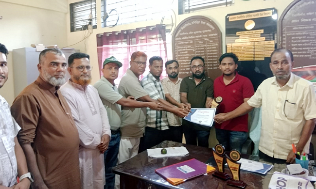 এসএসসি পরীক্ষায় জিপিএ-৫ প্রাপ্ত কৃতী শিক্ষার্থীদের সংবর্ধনা দিয়েছে সিলেটস্থ শান্তিগঞ্জ সমিতি