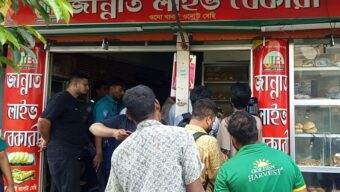 সিলেটে পচা ফল দিয়ে জুস, পোড়া তেলে খাবার: পাঁচ প্রতিষ্ঠানকে জরিমানা