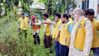 ডেঙ্গু প্রতিরোধে লায়ন্স ক্লাব অব সিলেট হলি সিটির উদ্যোগে মশা নিধন