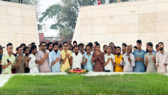 শহীদ জিয়া ও খালেদা জিয়ার মাজারে সিলেট জেলা-মহানগর যুবদলের শ্রদ্ধা