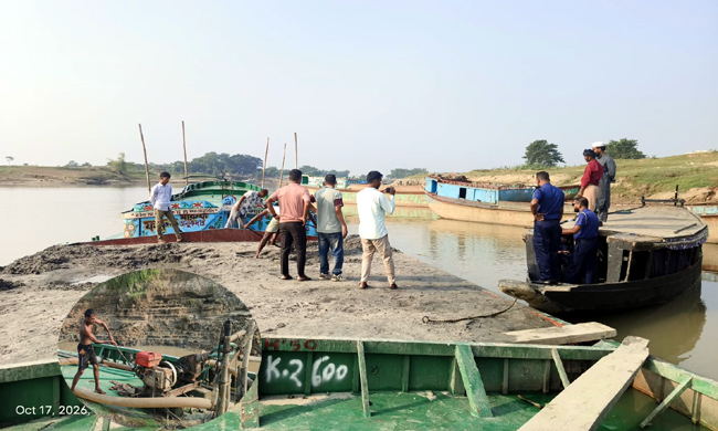 গোয়াইনঘাটে ৪ লিস্টার মেশিন ধ্বংস, ডুবিয়ে দেওয়া হলো বালুভর্তি বাল্কহেড: সাড়ে ৩ লাখ টাকা জরিমানা আদায়