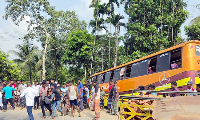 সিলেট-তামাবিল সড়ক: পৃথক দুর্ঘটনায় নারী-শিশুসহ নিহত ৩
